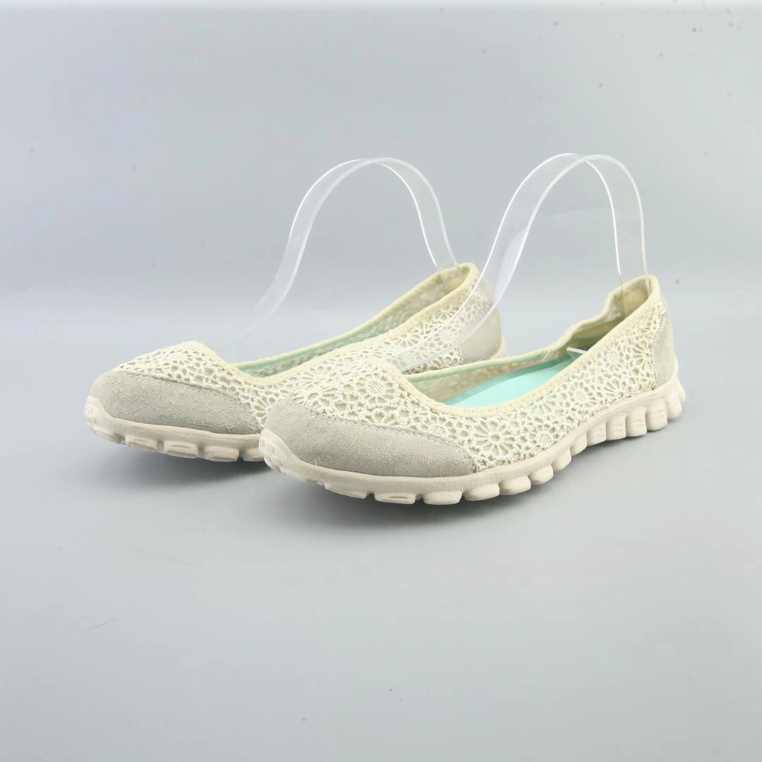 SKECHERS  COMFORT MEMORY FOAM Skechers versatile everyday shoes