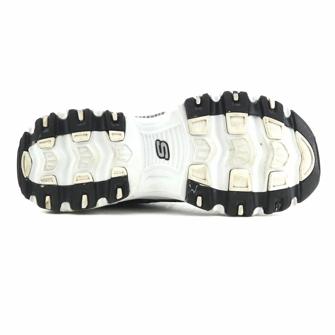 SKECHERS D'LITES - BIGGEST FAN Skechers shoe design snapshots
