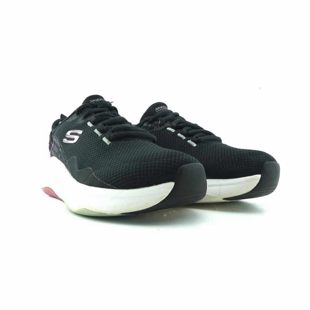 SKECHERS D'LUX FITNESS-ROAM FREE Skechers comfortable shoe styles