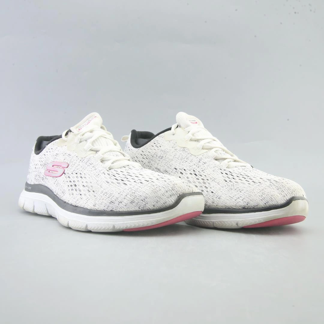 SKECHERS  FLEX APPEAL 4.0 Skechers comfortable shoe styles