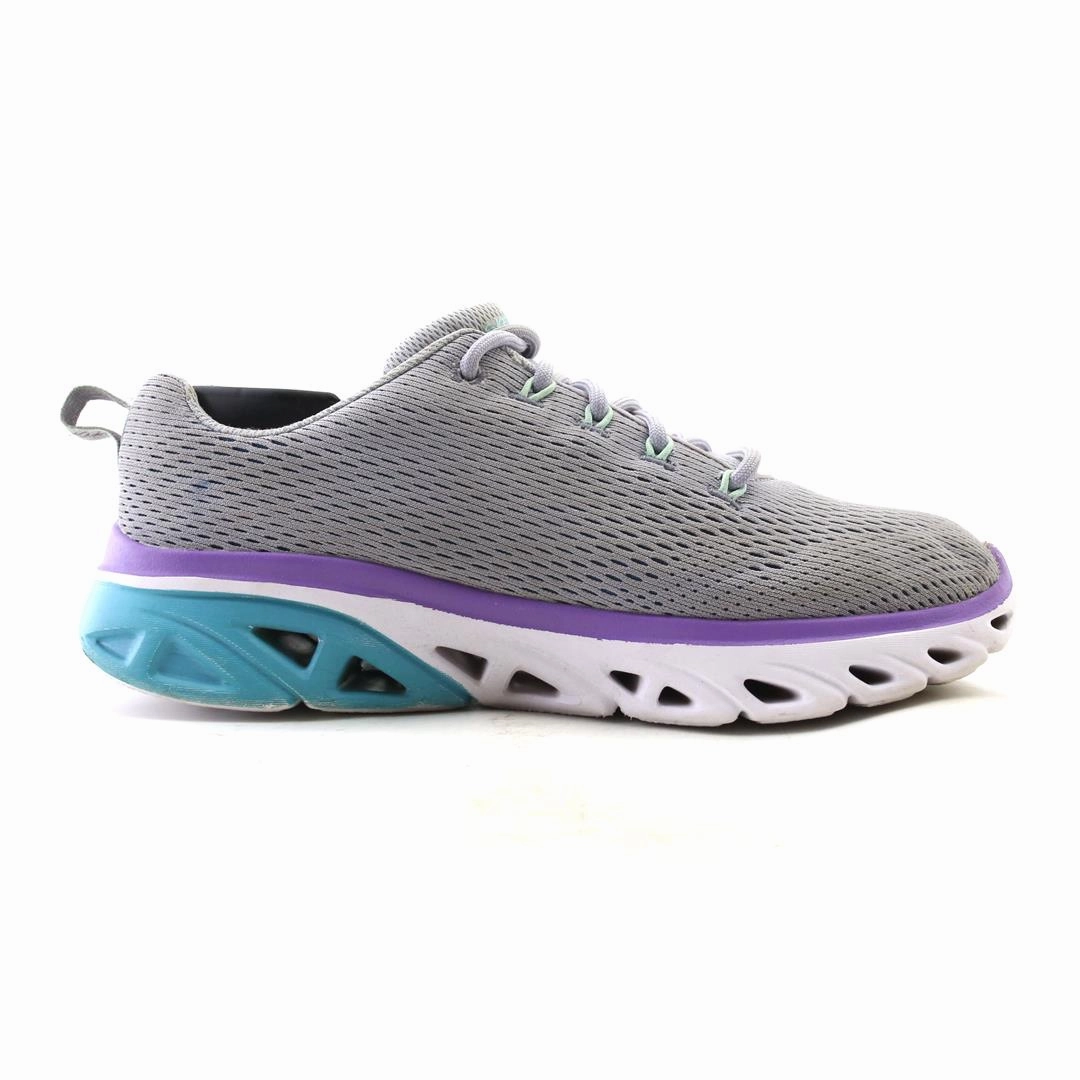 SKECHERS GLIDE-STEP SPORT - WAVE HEAT Skechers shoe design snapshots