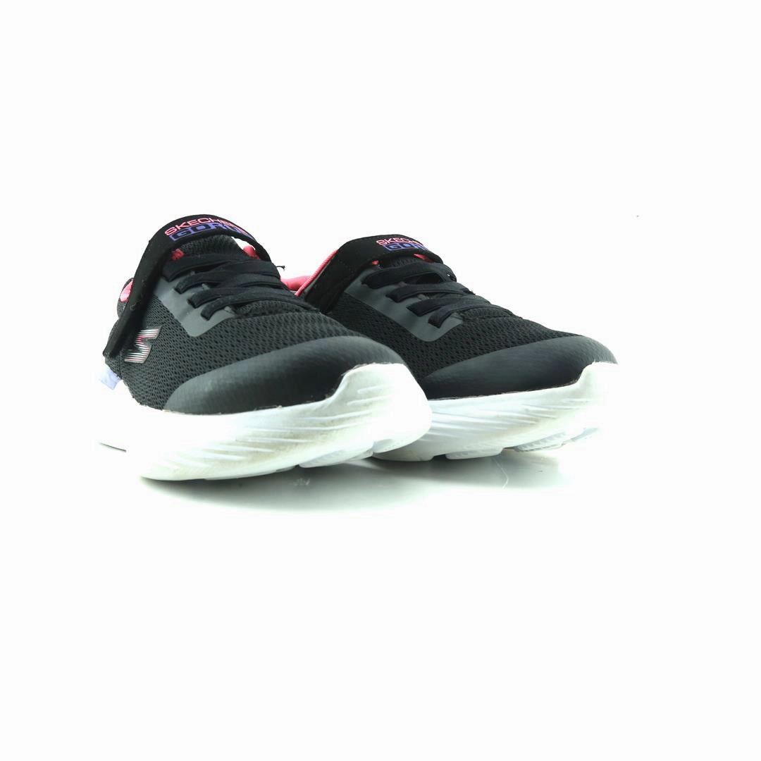 SKECHERS GO RUN 400 V2 Skechers comfortable shoe styles