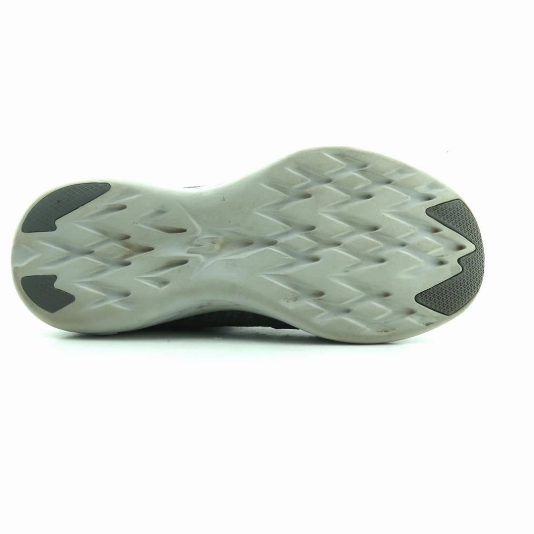 SKECHERS GO RUN 600-CIRCULATE Skechers comfortable shoe styles