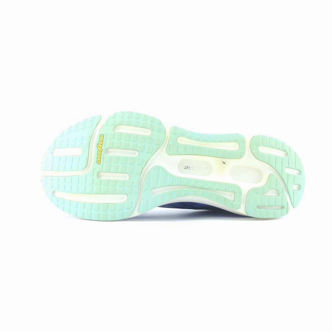 SKECHERS GO RUN RAZOR EXCESS Skechers everyday footwear shots