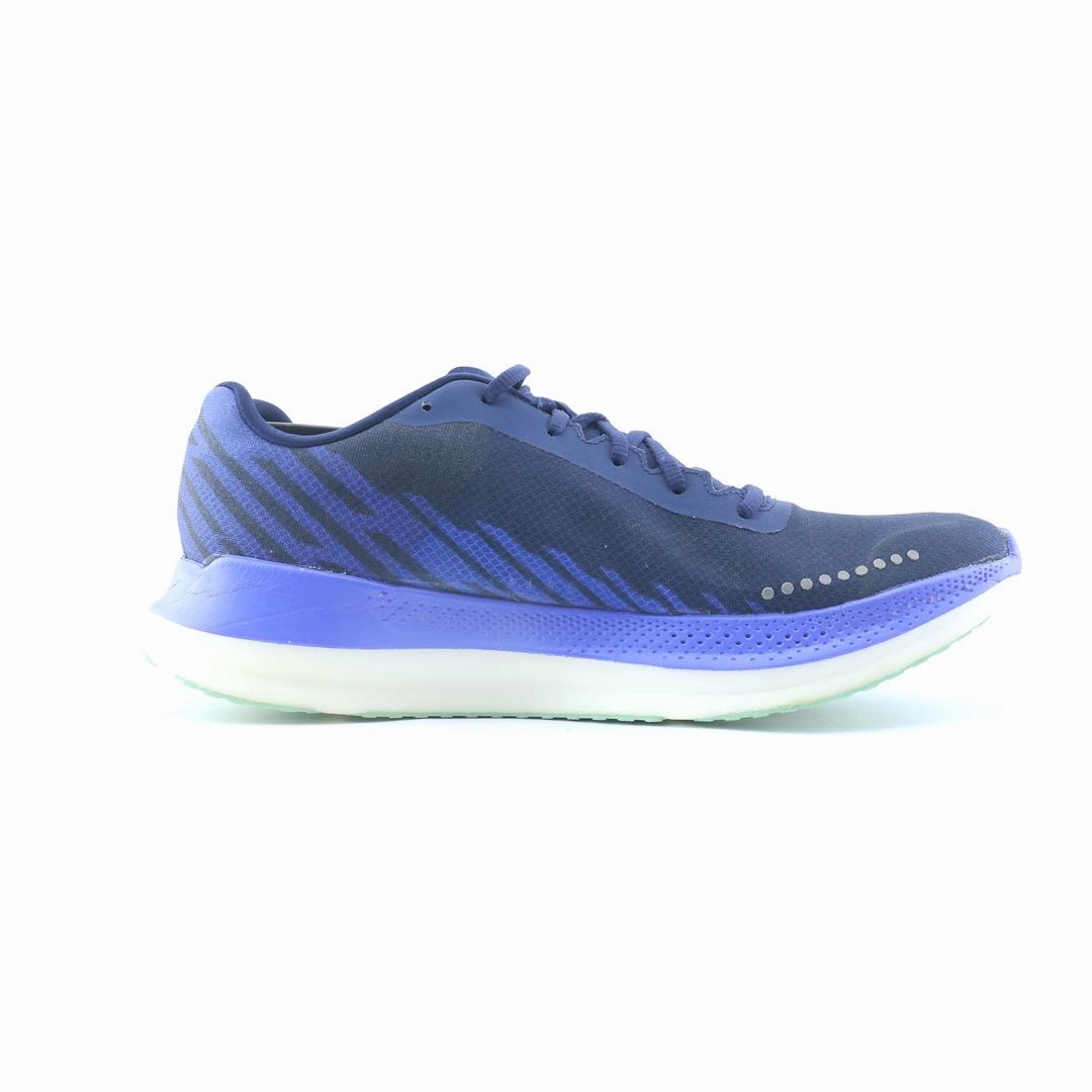 SKECHERS GO RUN RAZOR EXCESS Skechers everyday footwear shots