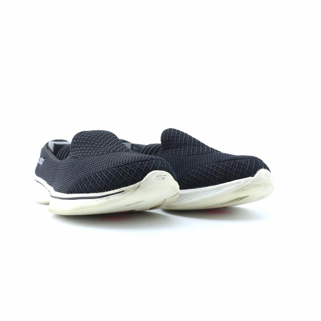 SKECHERS GOGA MAX Skechers comfortable shoe styles