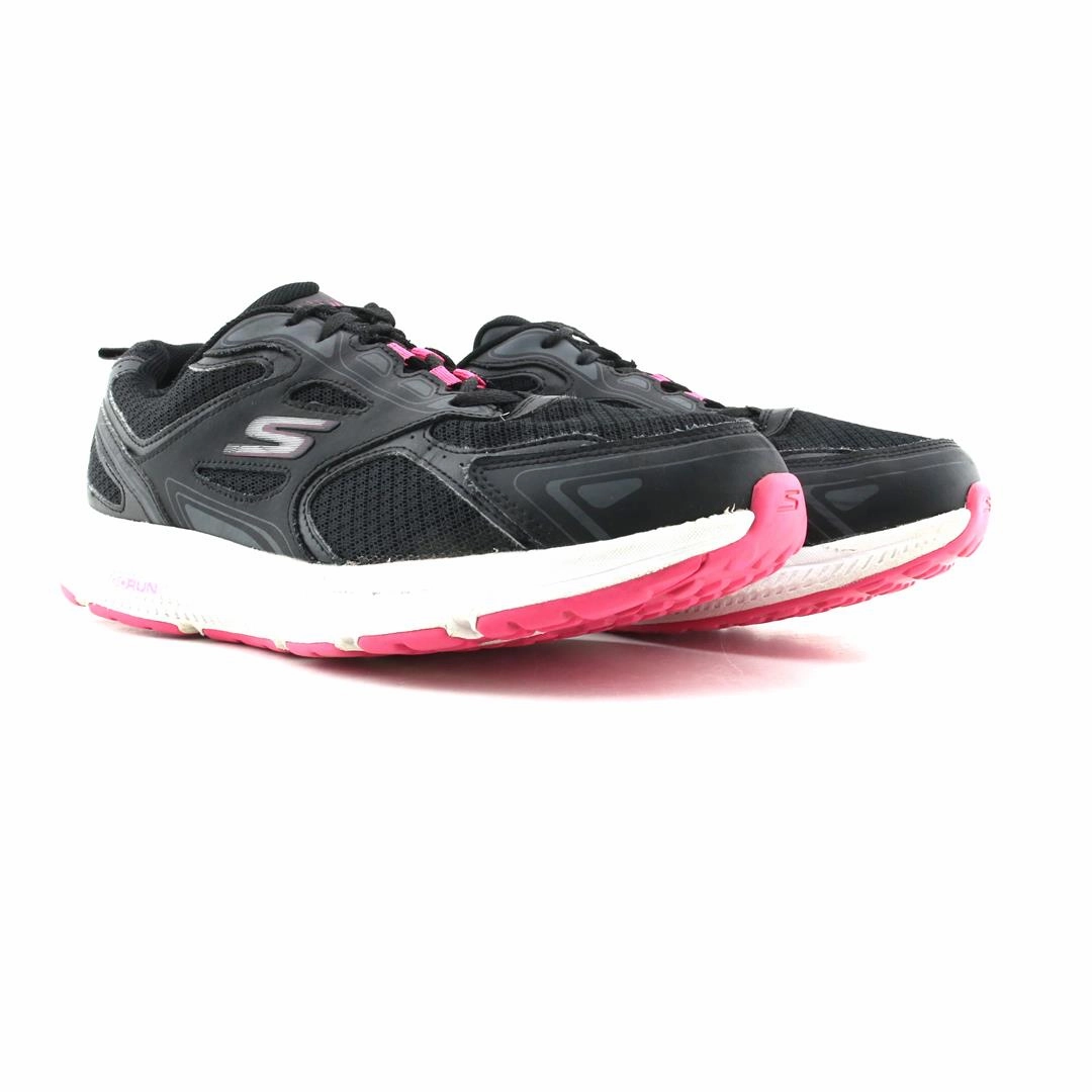 SKECHERS  GORUN CONSISTENT Skechers shoe design snapshots