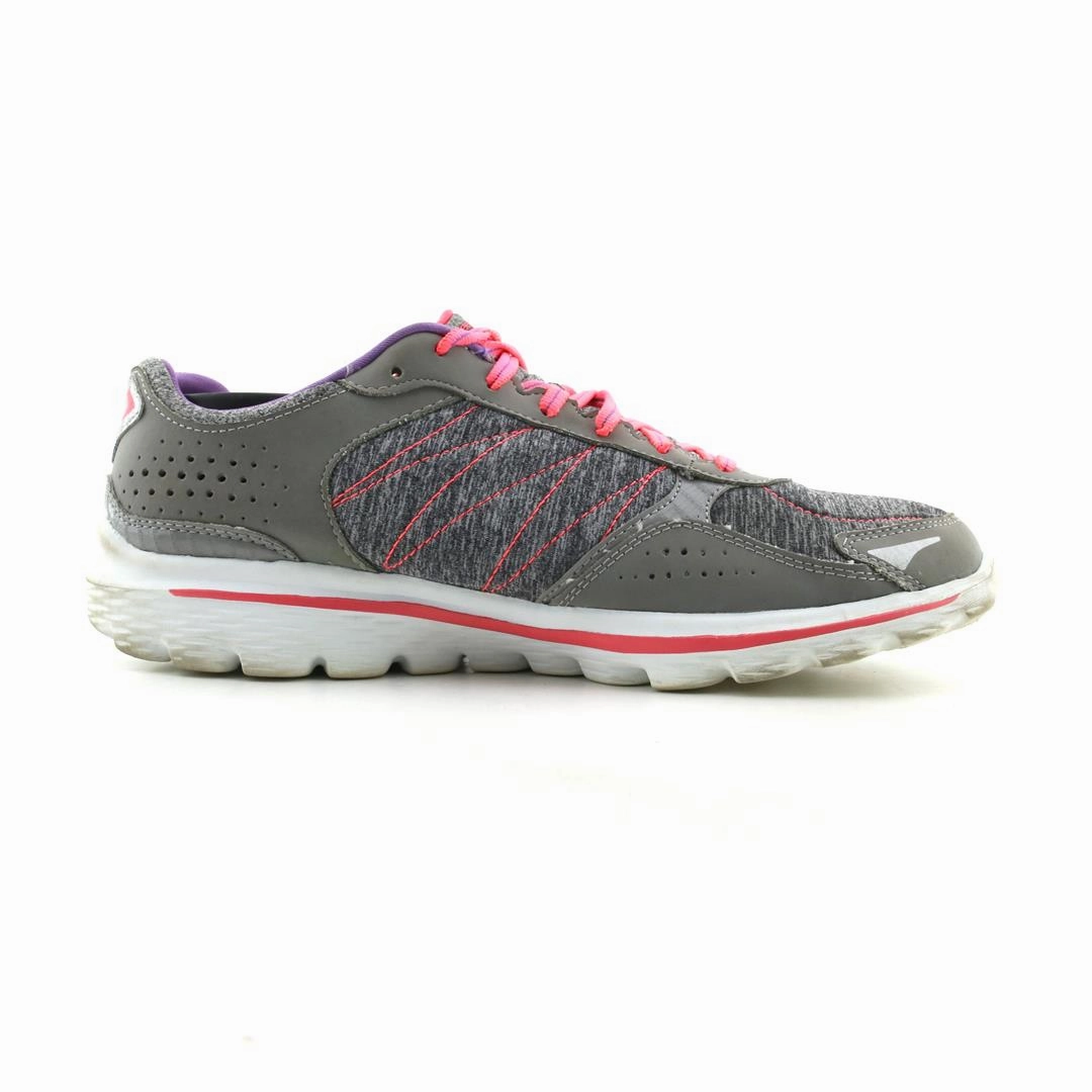 SKECHERS GOWALK 2 FLASH Skechers shoe design snapshots