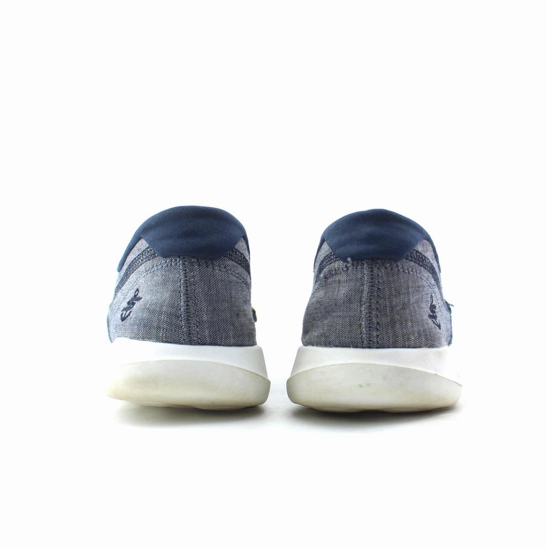 SKECHERS GOWALK LITE - ISLA Skechers shoe design snapshots