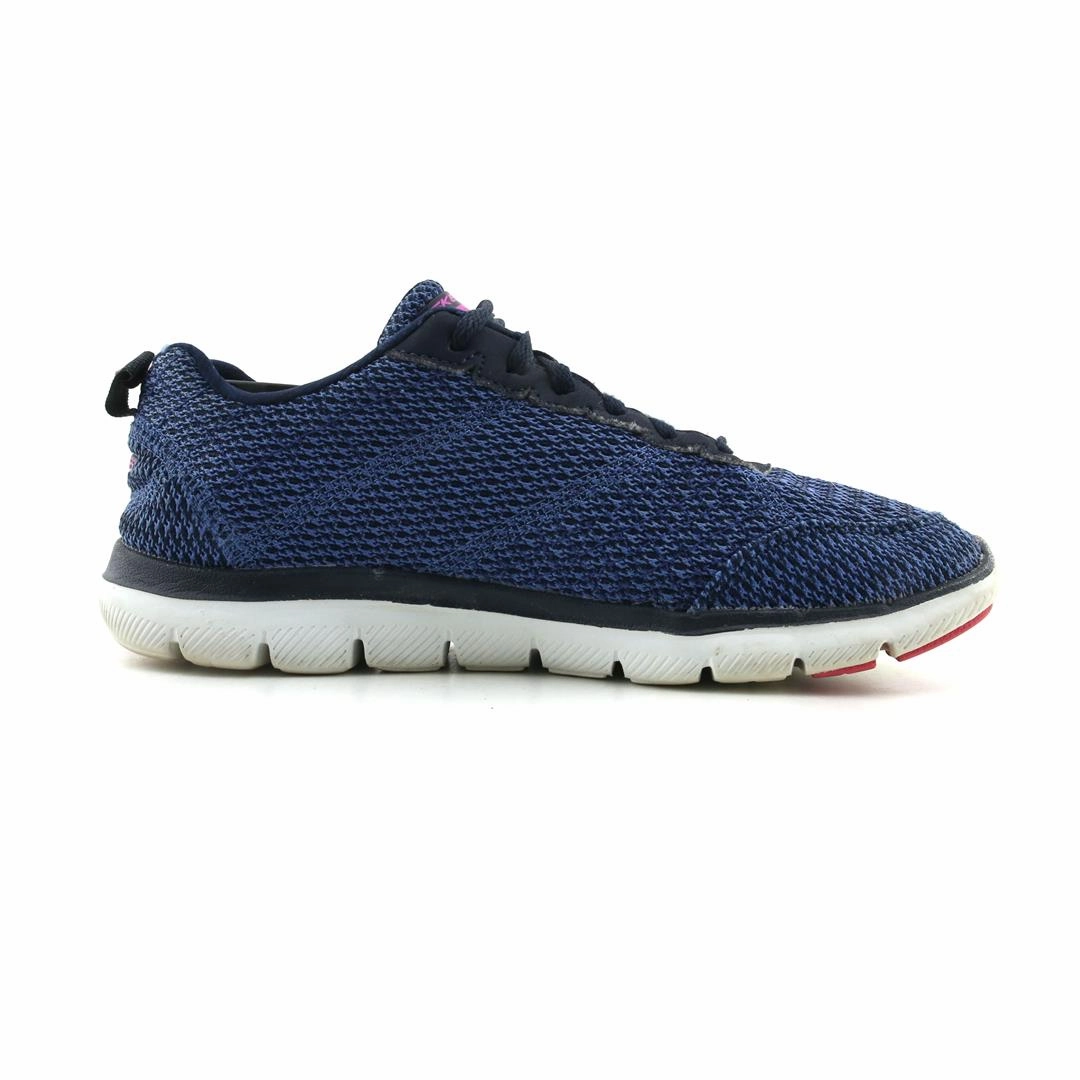 SKECHERS LITE-WEIGHT Skechers shoe design snapshots