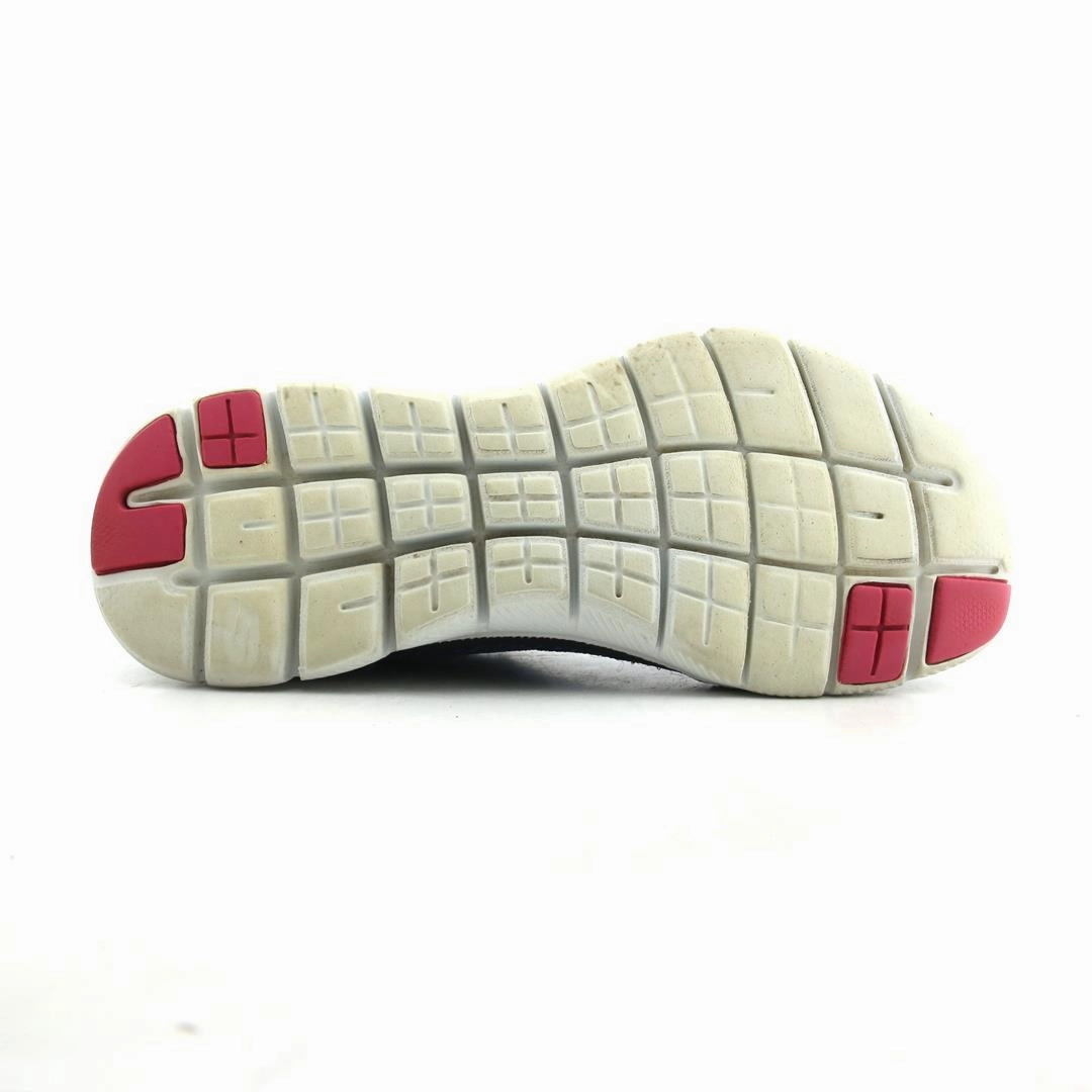 SKECHERS LITE-WEIGHT Skechers shoe design snapshots
