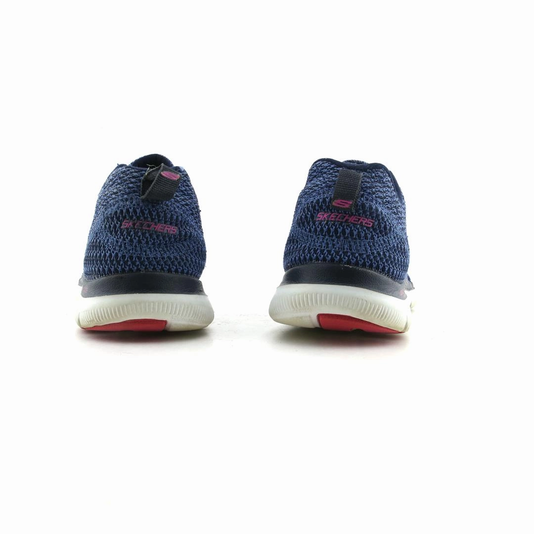 SKECHERS LITE-WEIGHT Skechers shoe design snapshots