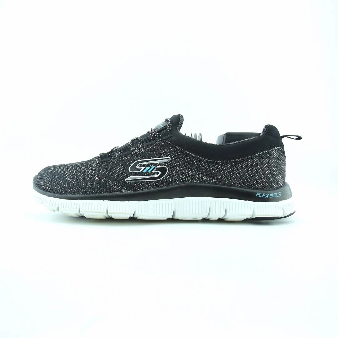 SKECHERS MEMORY FOAM Skechers comfortable casual shoes