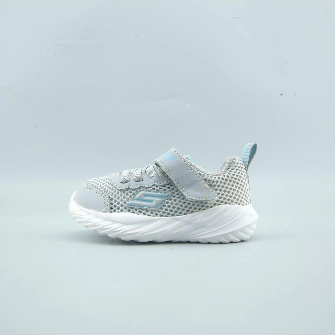 SKECHERS MEMORY FOAM Skechers comfortable casual shoes