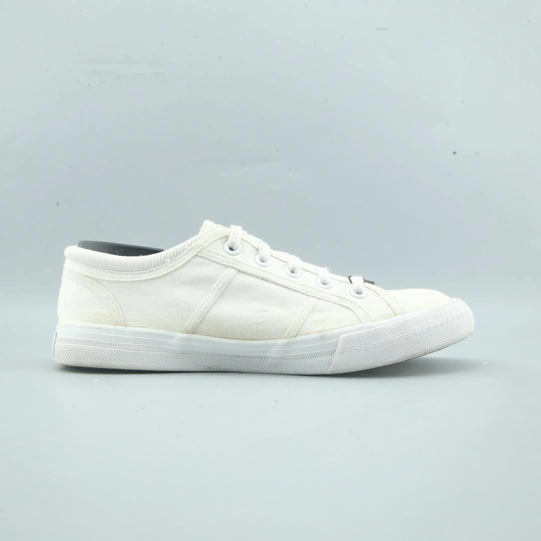 SKECHERS MEMORY FOAM Skechers everyday footwear shots