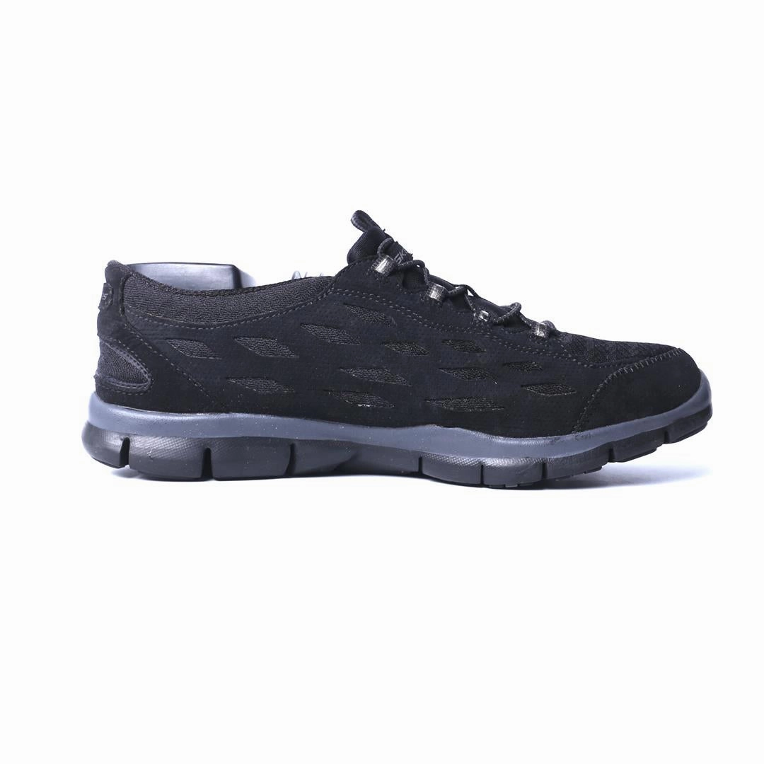 SKECHERS MEMORY FOAM Skechers everyday footwear shots