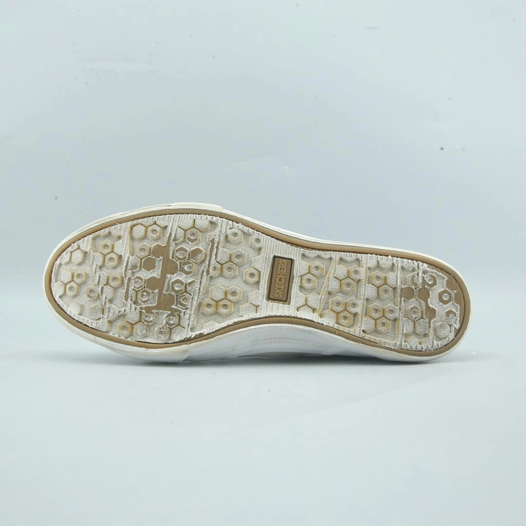 SKECHERS MEMORY FOAM Skechers everyday footwear shots