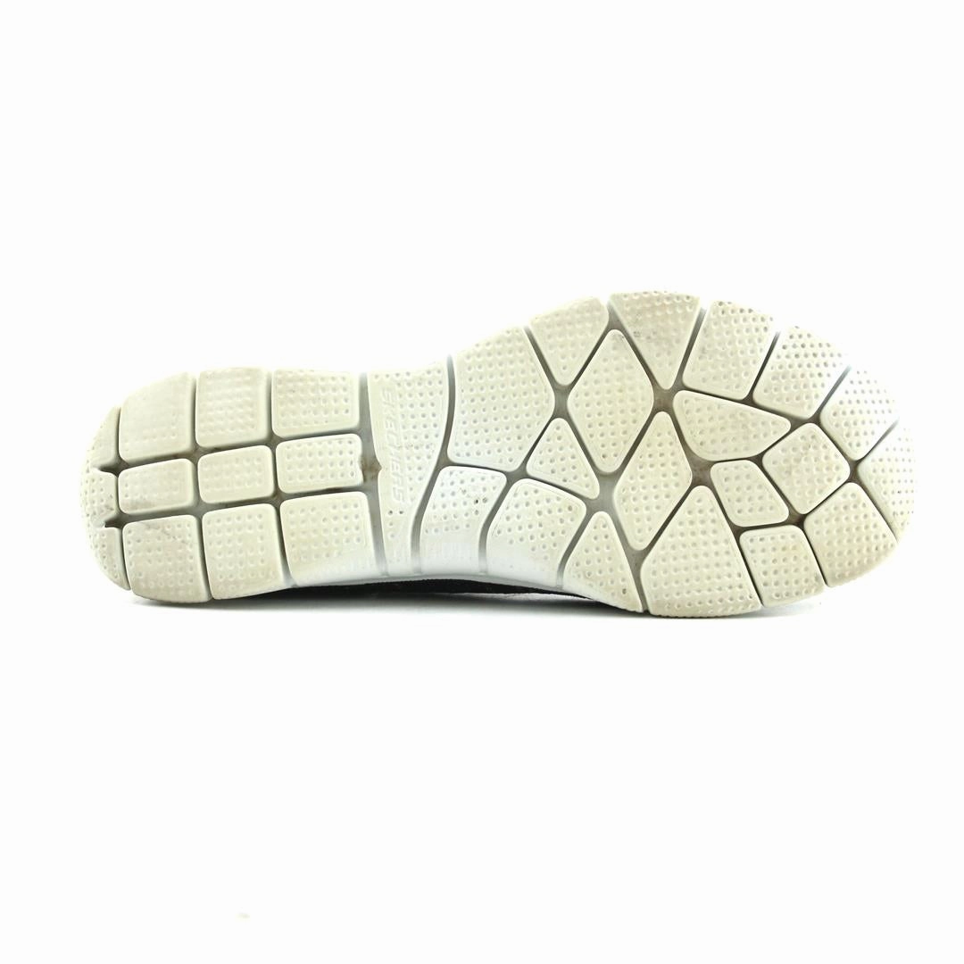 SKECHERS MEMORY FOAM Skechers everyday footwear shots