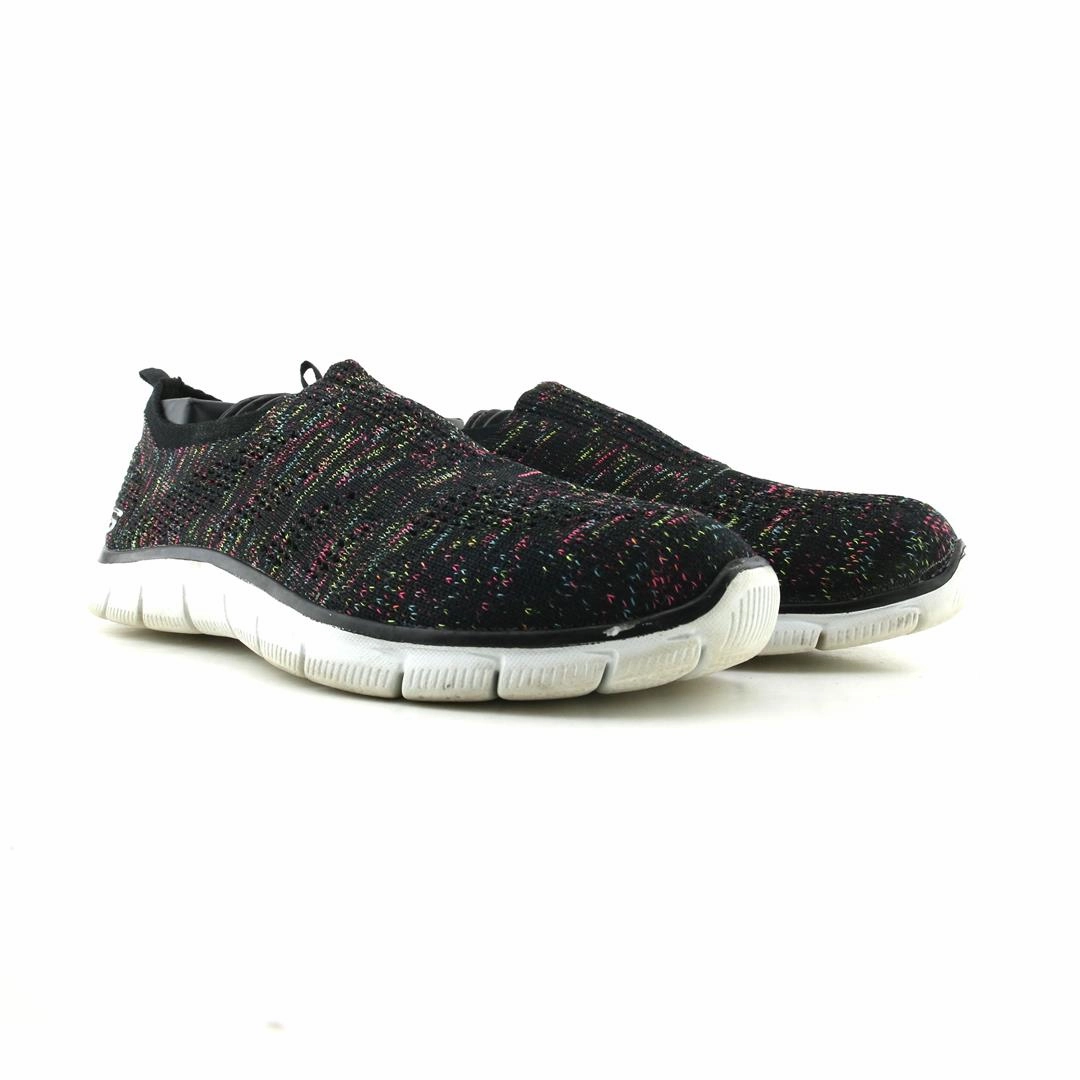 SKECHERS MEMORY FOAM Skechers everyday footwear shots