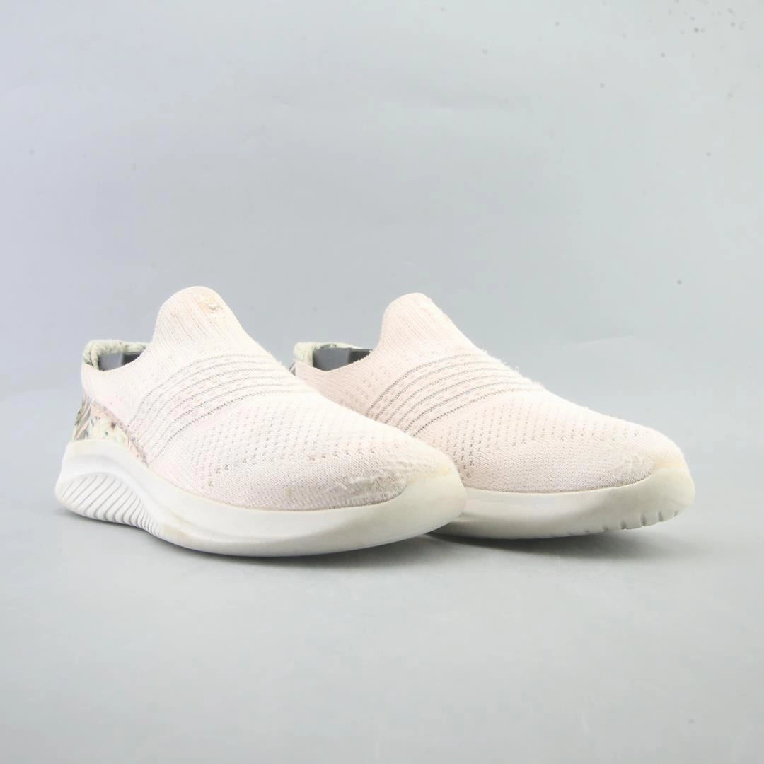 SKECHERS MEMORY FOAM Skechers shoe design snapshots