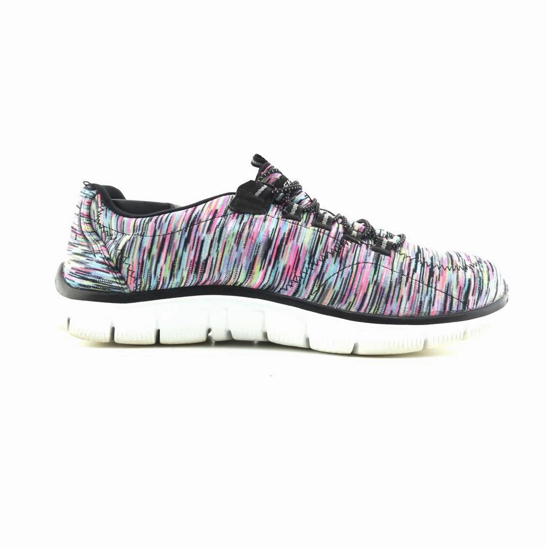 SKECHERS MEMORY FOAM Skechers shoe design snapshots