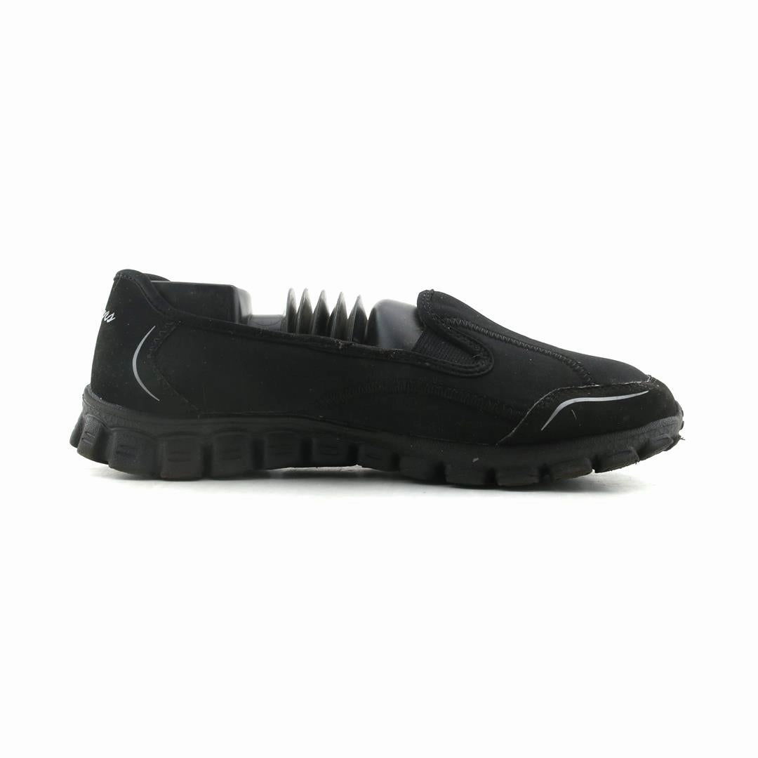 SKECHERS MEMORY FOAM Skechers shoe design snapshots