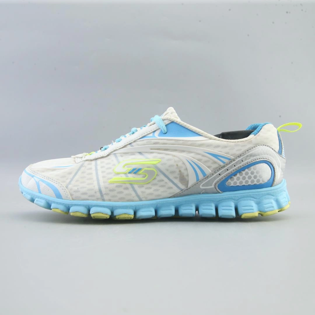 SKECHERS MEMORY FOAM Skechers versatile everyday shoes