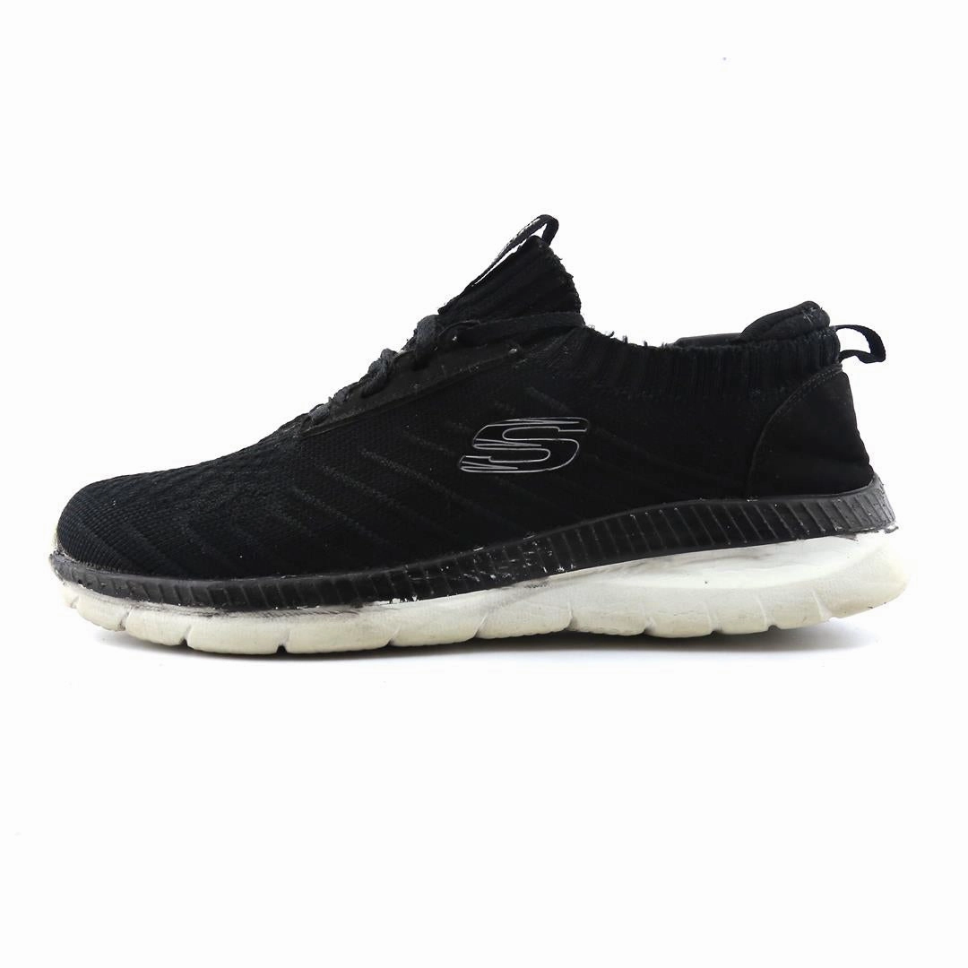SKECHERS MEMORY FORM Skechers versatile everyday shoes