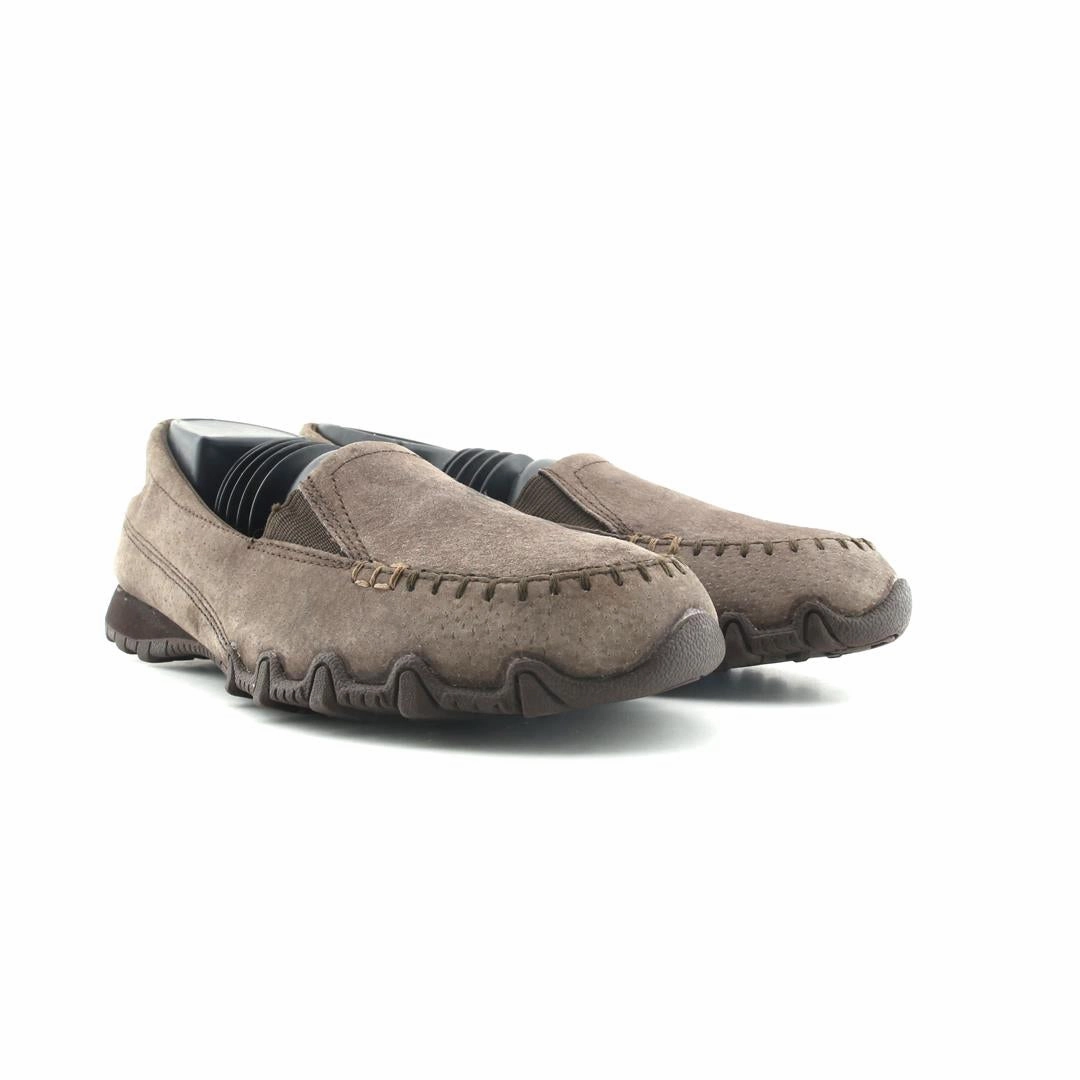 SKECHERS MEMORY FORM Skechers shoe design snapshots