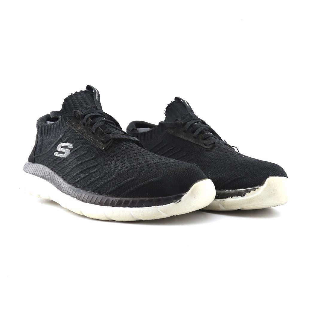 SKECHERS MEMORY FORM Skechers shoe design snapshots