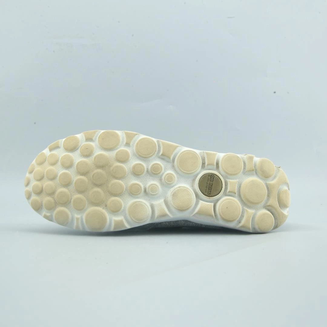 SKECHERS ON THE GO Skechers everyday footwear shots