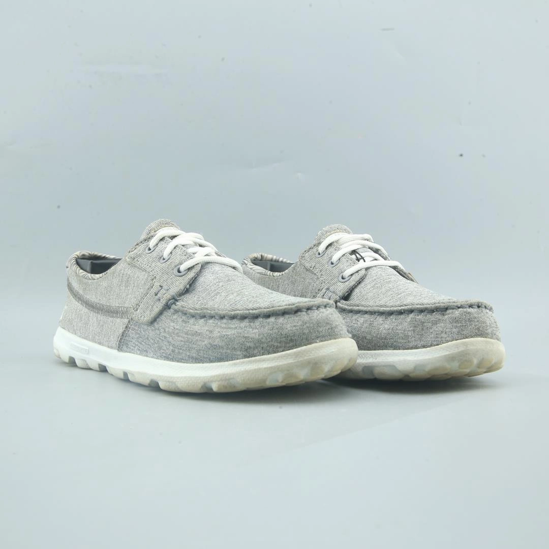 SKECHERS ON THE GO Skechers everyday footwear shots