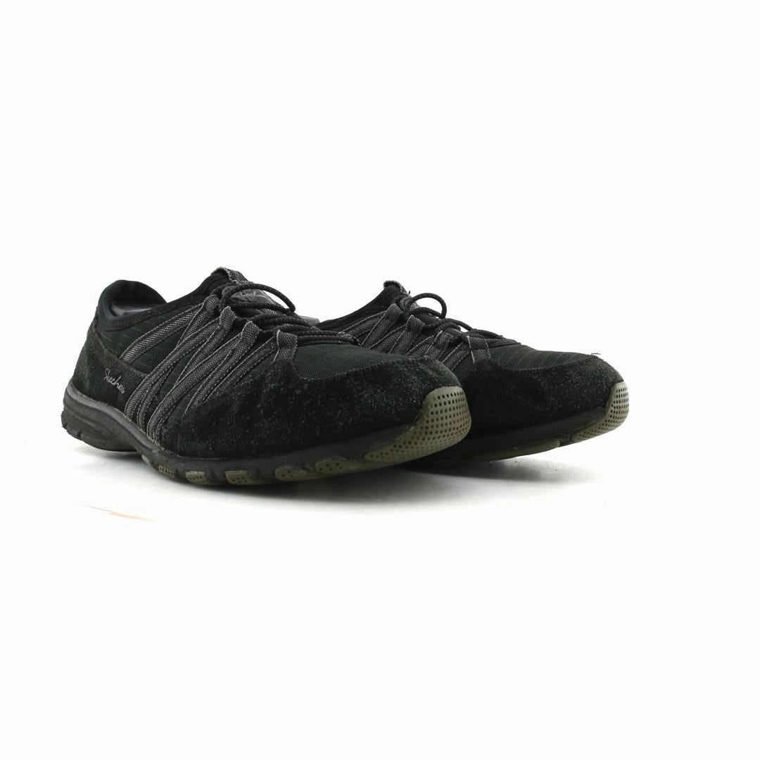 SKECHERS RELAXED FIT: BREATHE EASY Skechers shoe design snapshots