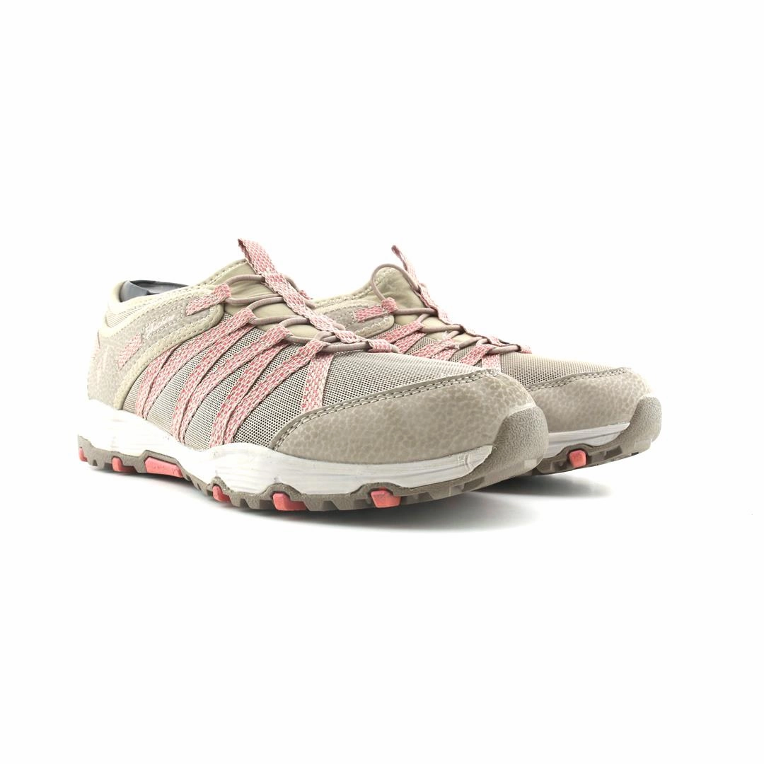 SKECHERS SEAGER HIKER - FLOWERETTE Skechers shoe design snapshots