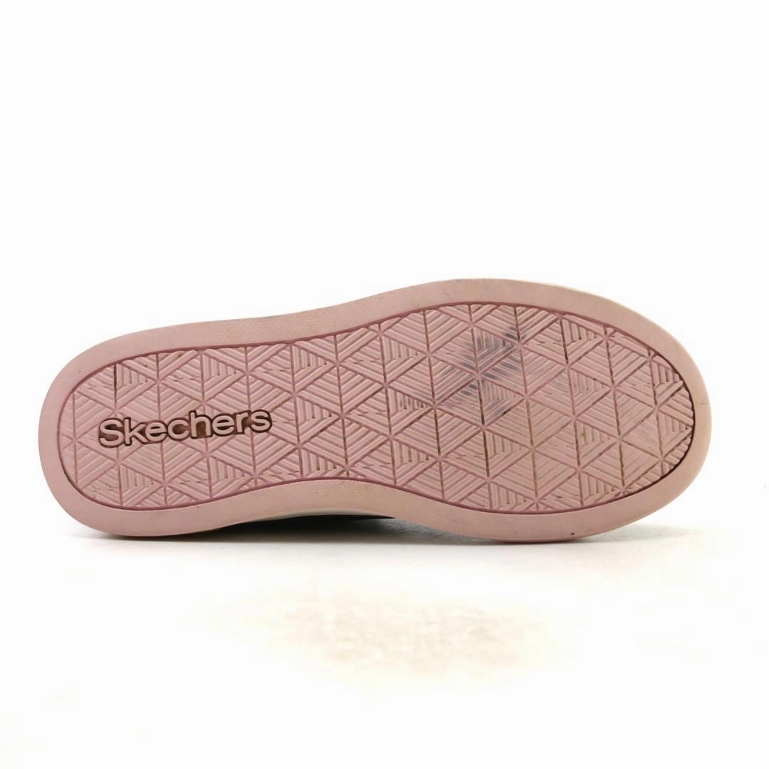 SKECHERS SHOUTOUTS Skechers shoe design snapshots