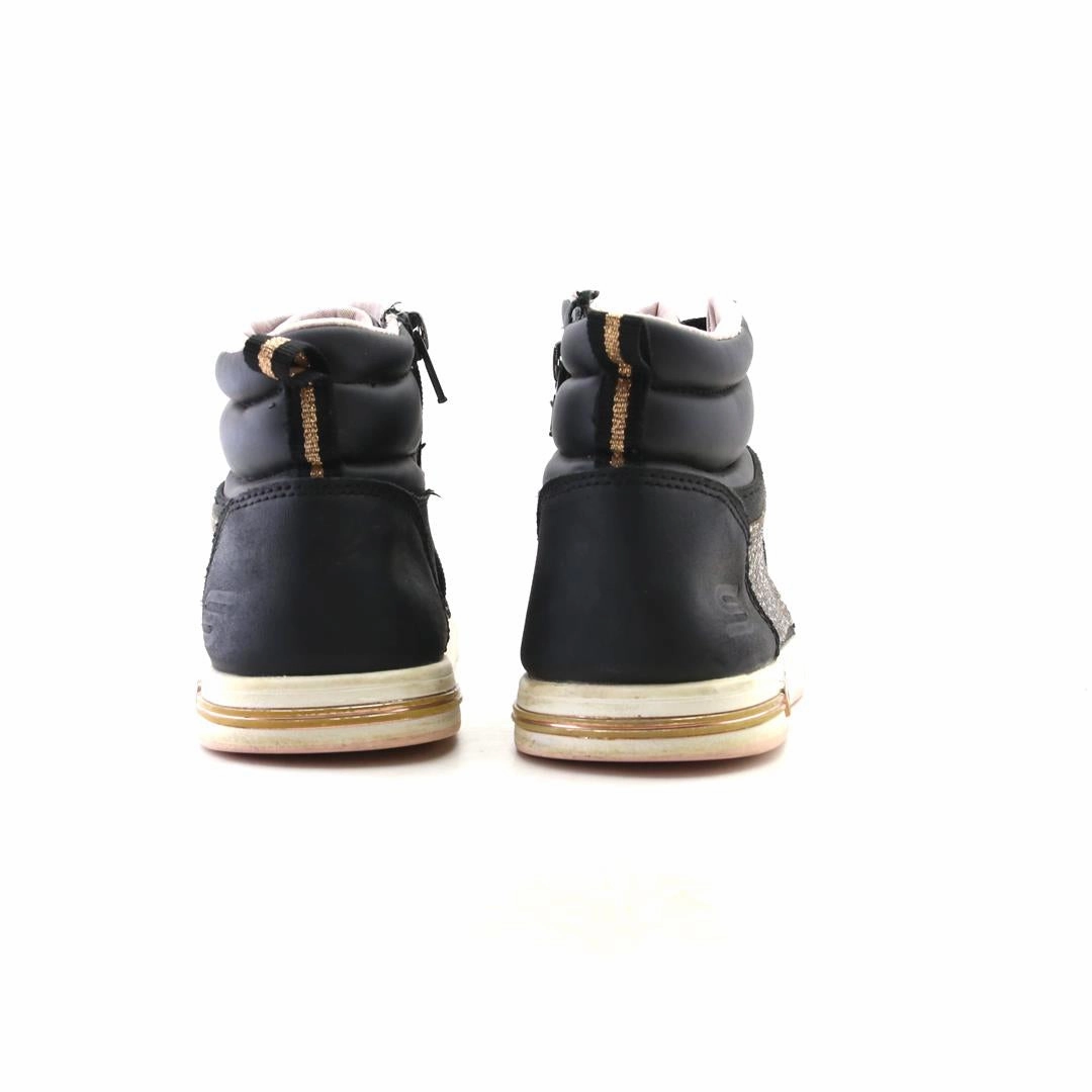SKECHERS SHOUTOUTS Skechers shoe design snapshots