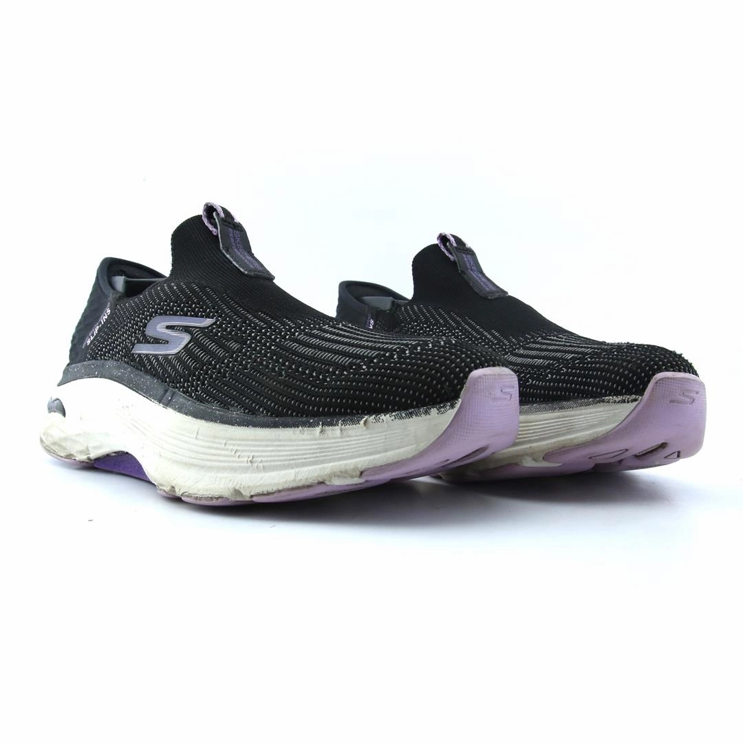 SKECHERS SLIP-INS: MAX CUSHIONING ARCH FIT Skechers shoe design snapshots