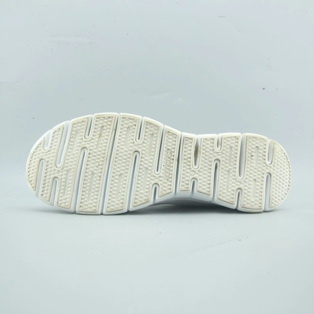 SKECHERS SYNERGY ELITE STATUS Skechers everyday footwear shots
