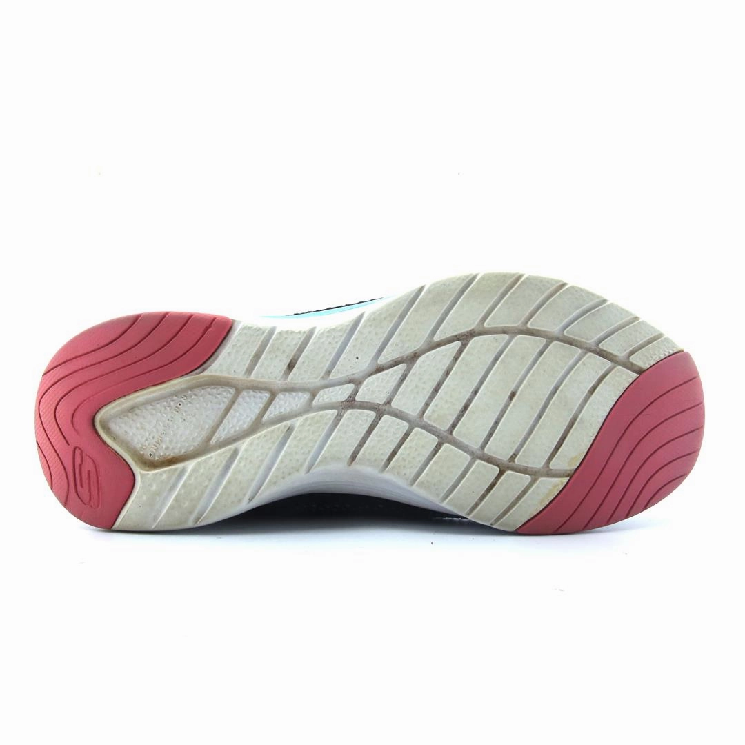 SKECHERS ULTRA GROOVE MISS HYDRO Skechers comfortable shoe styles
