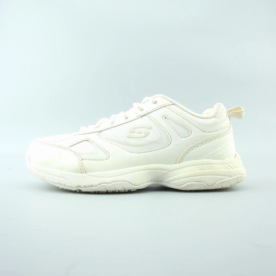 SKECHERS WORK - SLIP RESISTANT Skechers comfortable casual shoes