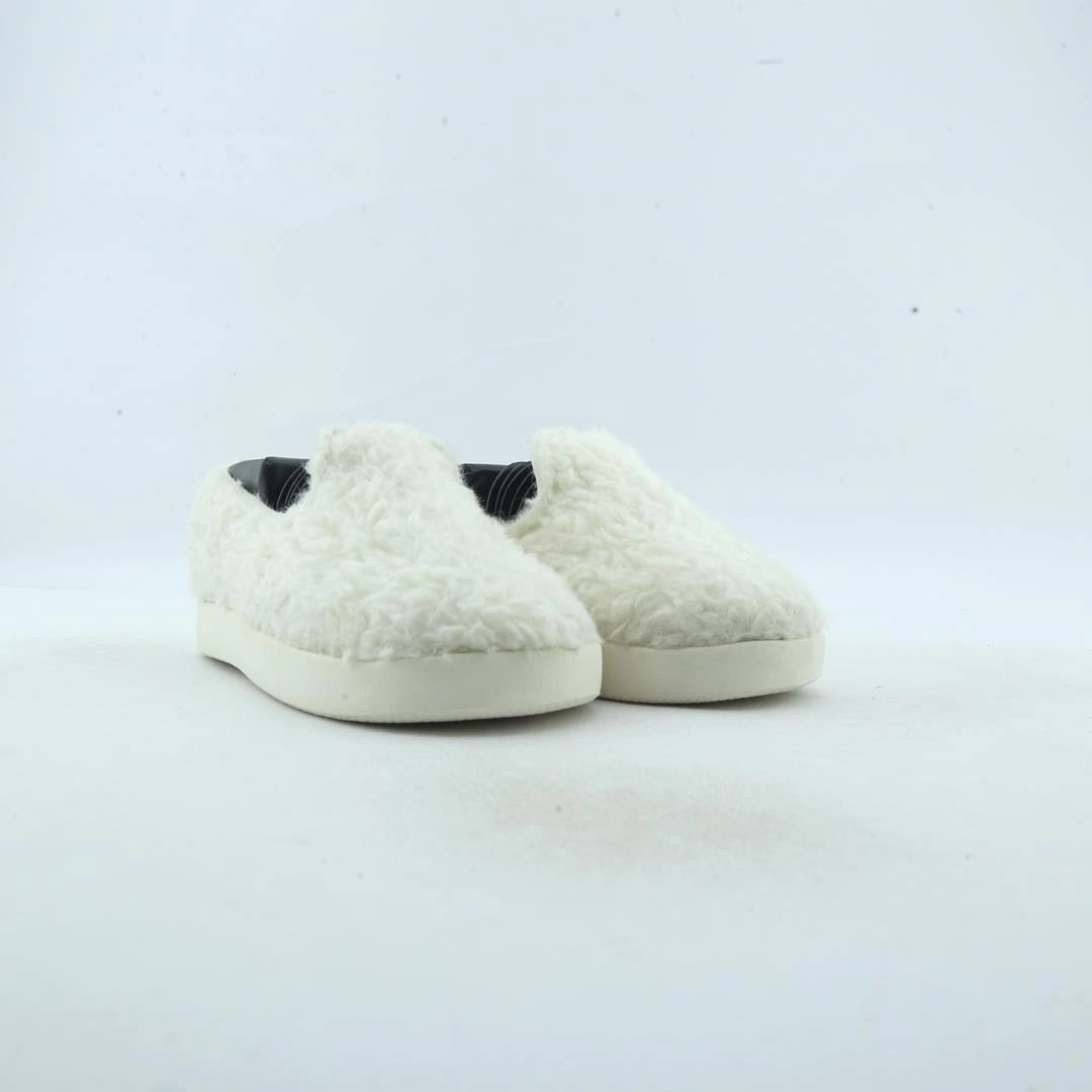Smallbirds Wool Lounger - Natural White Fluffs casual comfortable footwear