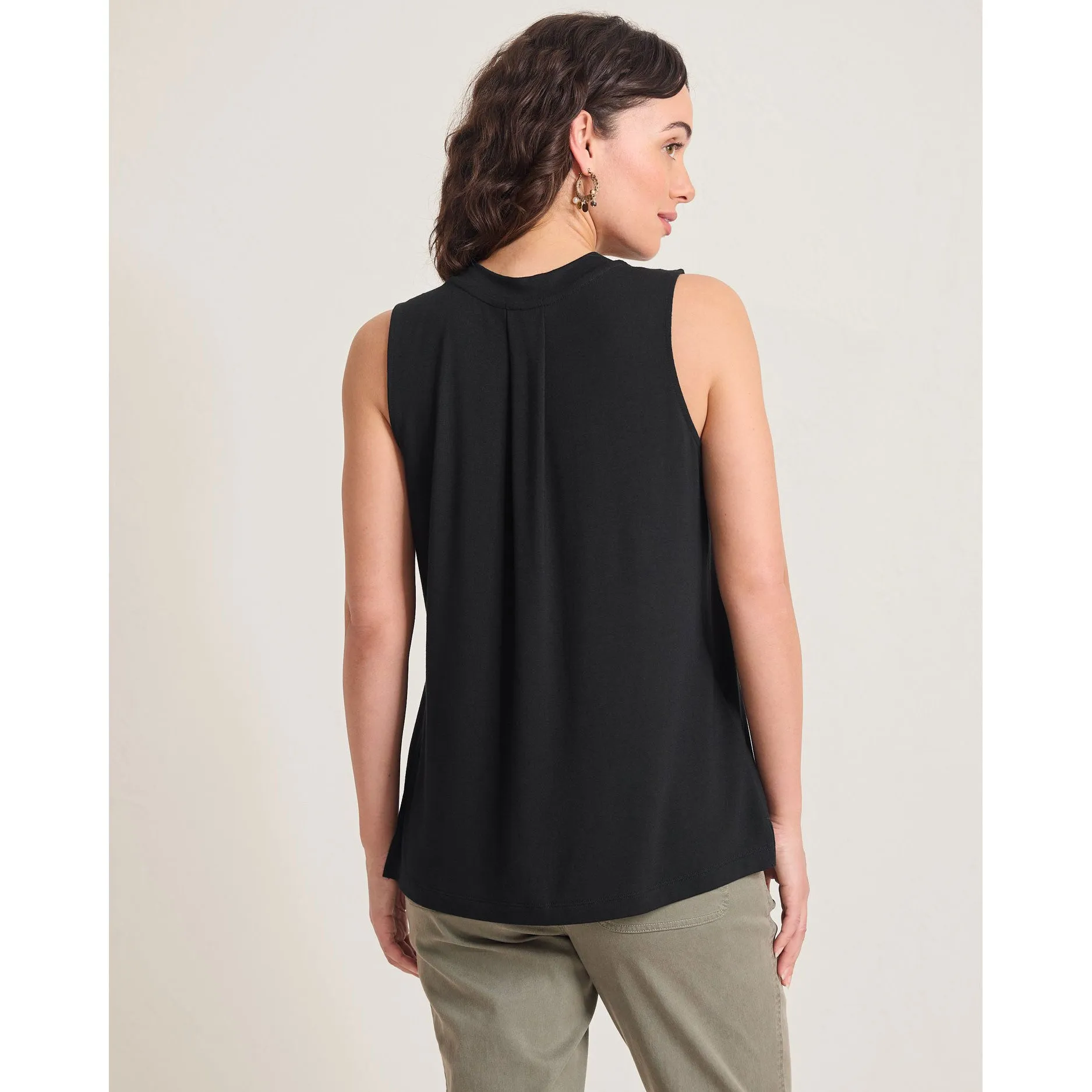 Tommy Bahama Women's Kauai V-Neck Tank Top - Black Tommy Bahama Clothing