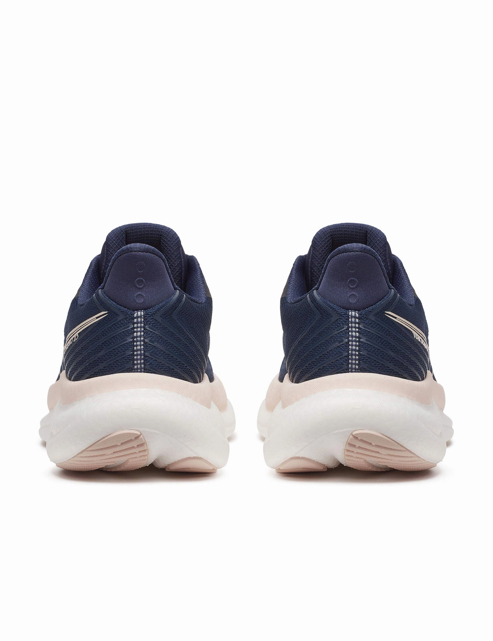 Triumph 23 - Navy/Cameo Saucony versatile athletic footwear