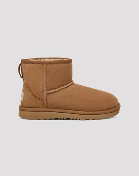 UGG Classic Mini II Preschool Girls' "Chestnut" Boot Ugg cozy shoes with warm lining