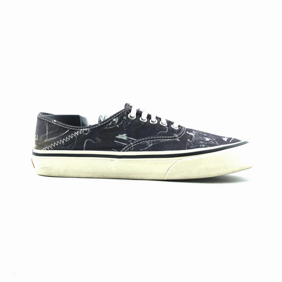 VANS AUTHENTIC UC Vans skate shoe imagery