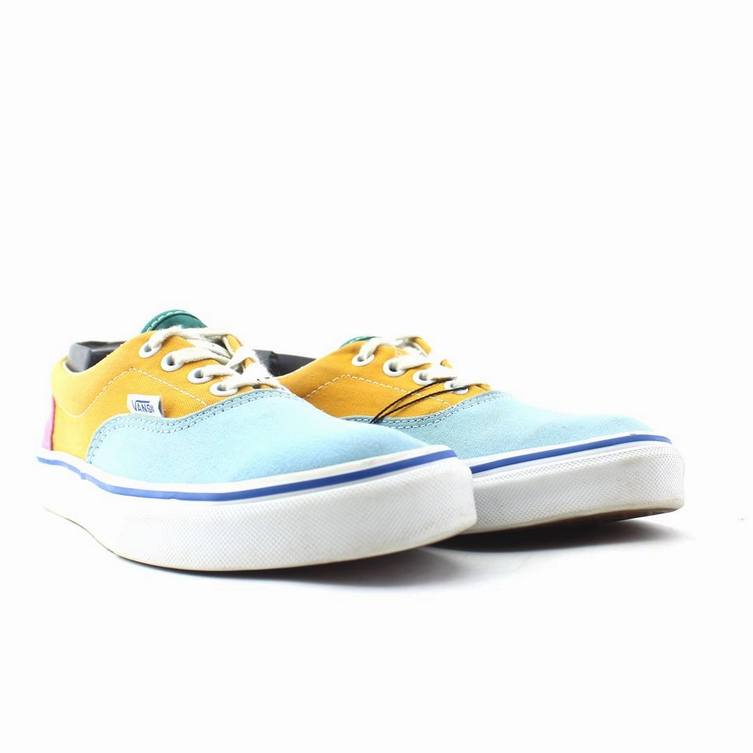 VANS AUTHENTIC Vans casual shoe snapshots