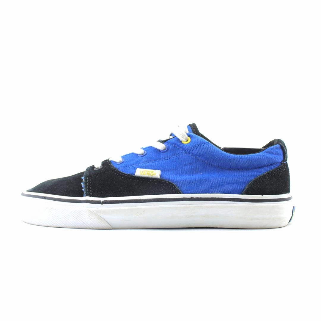 VANS AUTHENTIC Vans retro-inspired footwear styles
