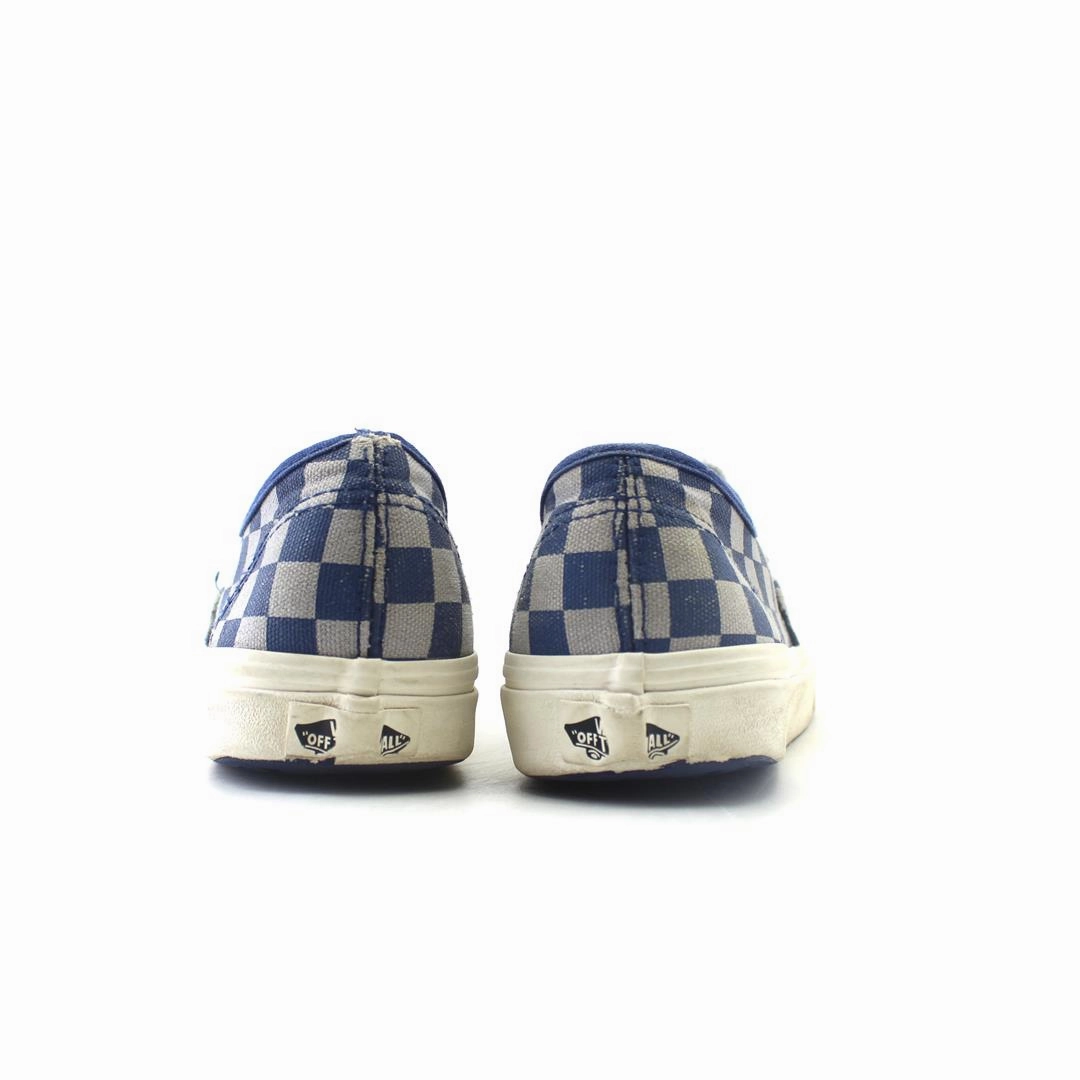 VANS AUTHENTIC Vans casual shoe snapshots