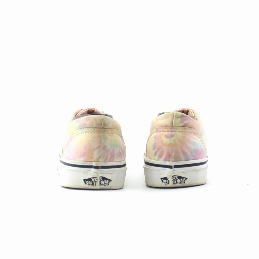 VANS AUTHENTIC Vans casual shoe snapshots