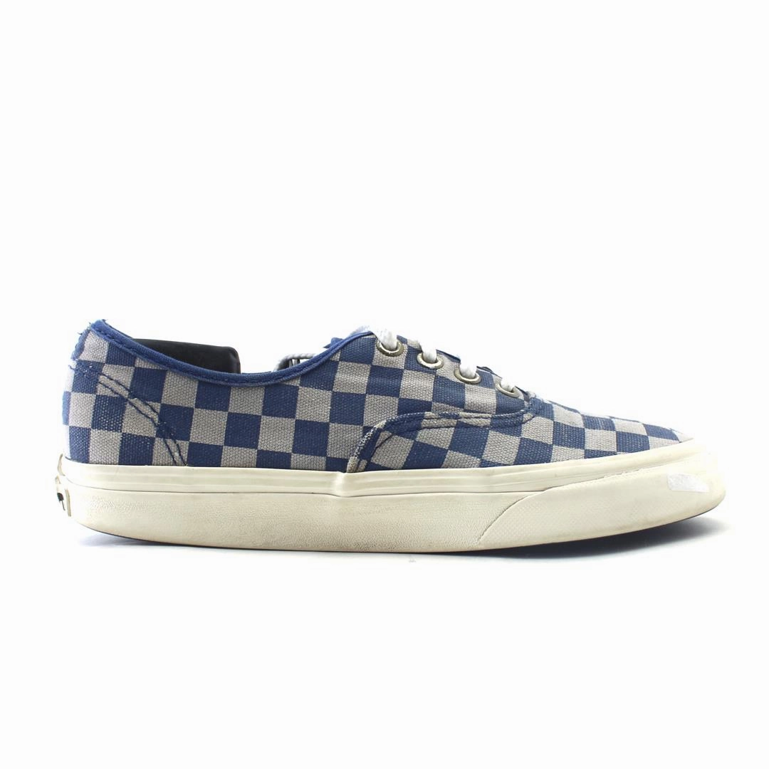 VANS AUTHENTIC Vans casual shoe snapshots